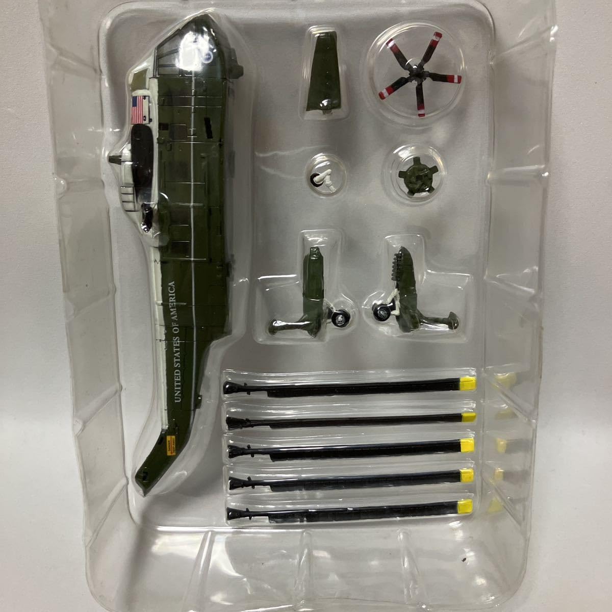 Amazon.co.jp: 1/144 マリーン ワン 大統領搭乗機 VH-3D シー
